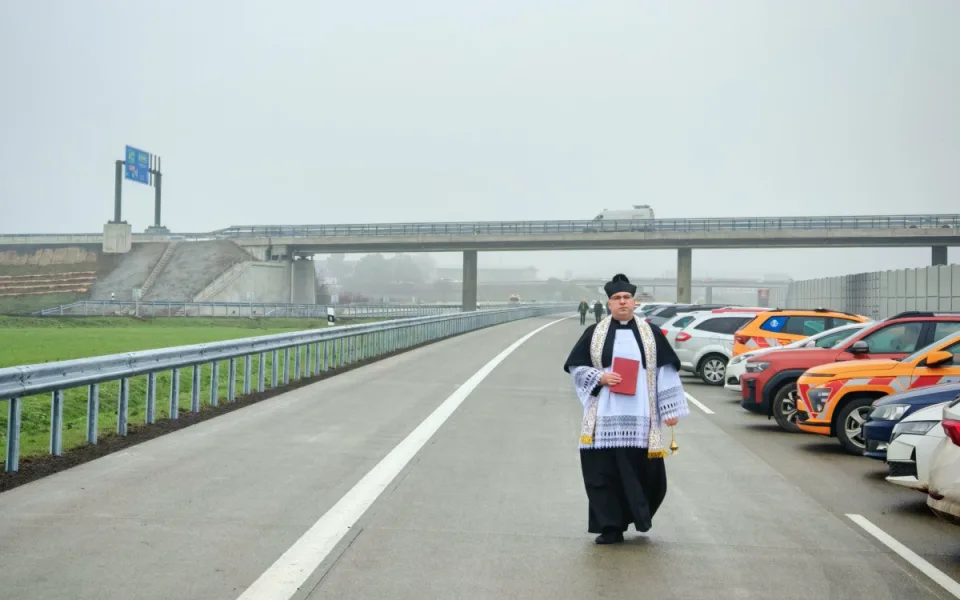 Den D nastal. Otevírá se poslední úsek dálnice D1, přinese úlevu pro Přerov, Moravu i celou ČR