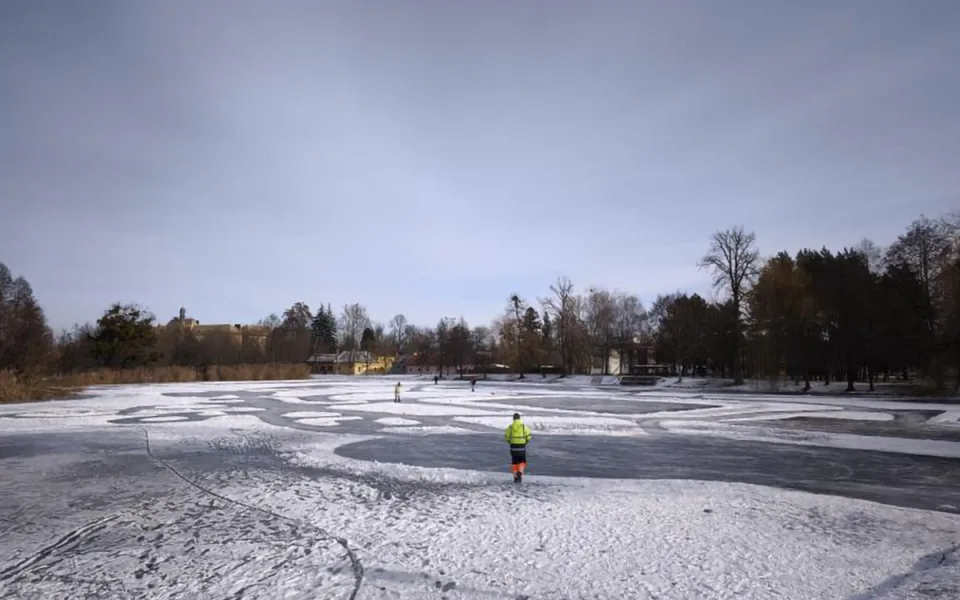 Zamrzlý Olomoucký rybník v Litovli