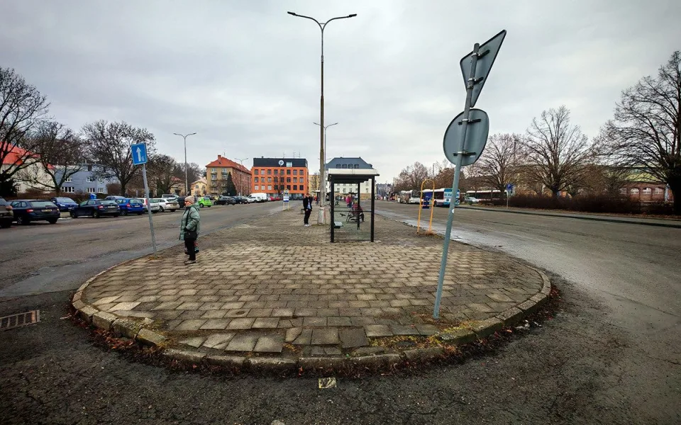 Bývalý autobusák v Olomouci projde opravou na etapy. V budoucnu má dostat novou tvář