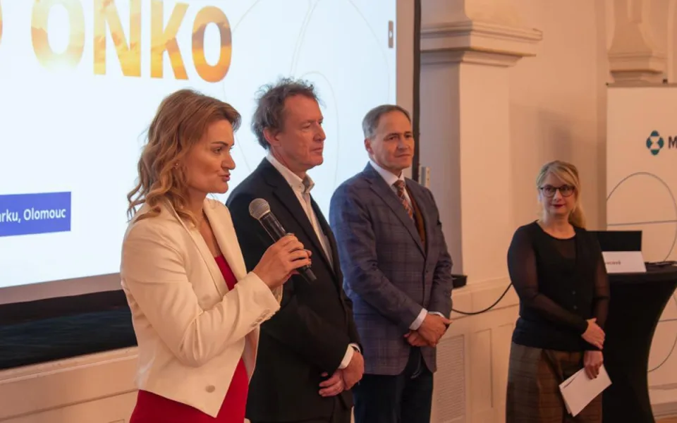 Primářka onkologické kliniky Hana Študentová na konferenci Okno do onko