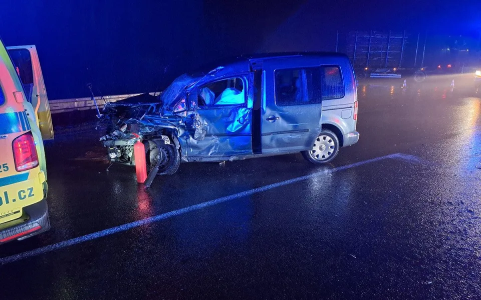 Tragická nehoda na Šumpersku. 70letý řidič odbočil před náklaďák