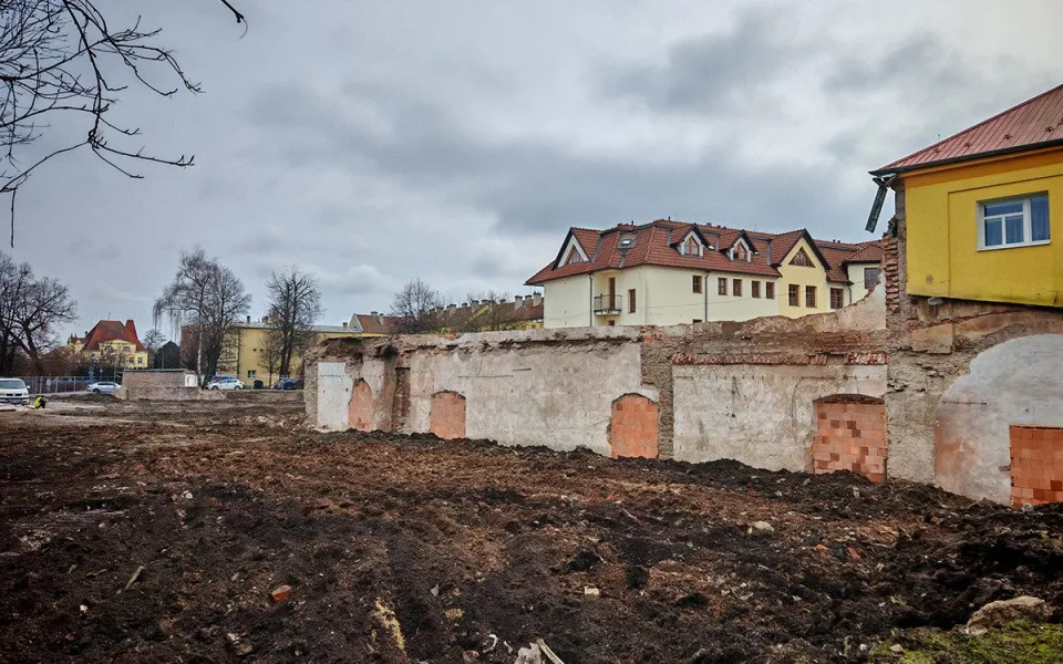 Demolice u centra Litovle: na pozemcích města by mohly vzniknout bytové domy