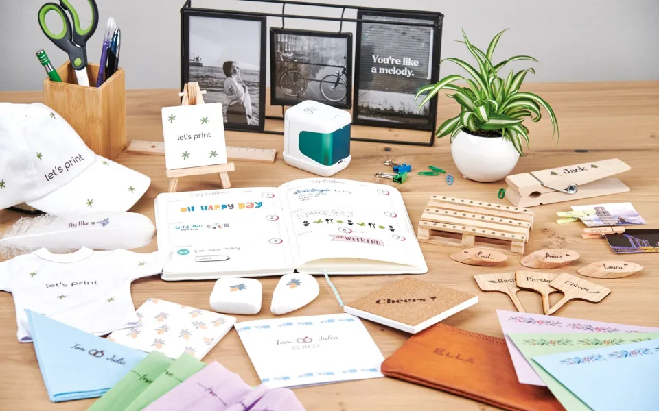 Díky novému e-shopu může mít doma kreativní razítka od COLOPu opravdu každý.
