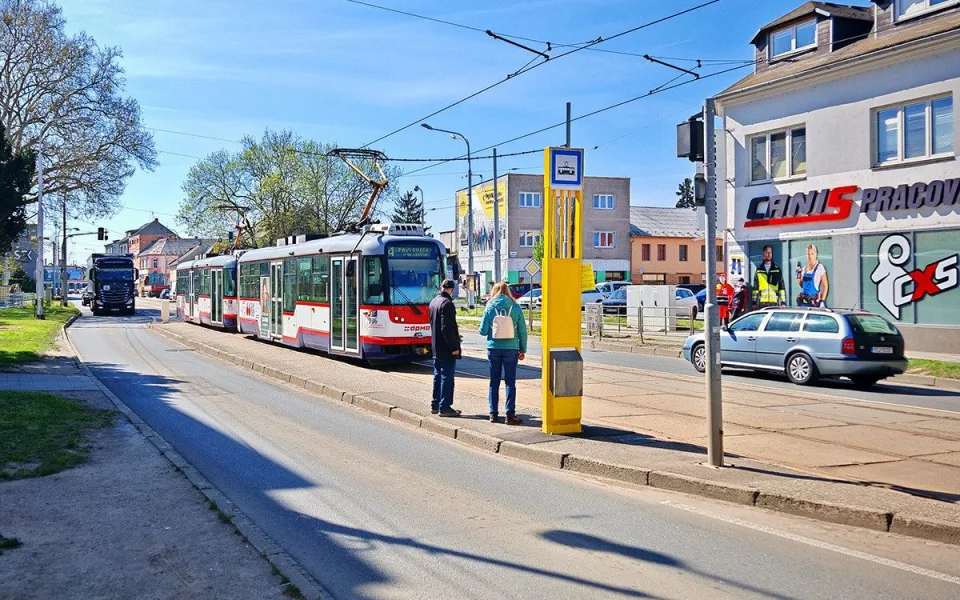 Tramvaj na Hodolanské ulici v Olomouci - ilustrační foto