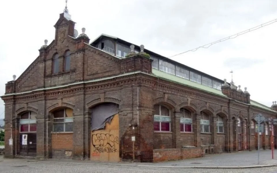 Městská tržnice v Olomouci má nového majitele. Budovu kupuje zhruba za 50 milionů podnikatel Ilja Spurný