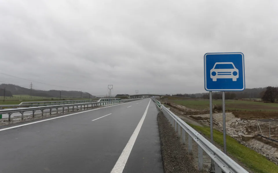 Začalo vyvlastňování kvůli obchvatu Zábřehu. Denně tudy na Jeseníky projedou tisíce aut