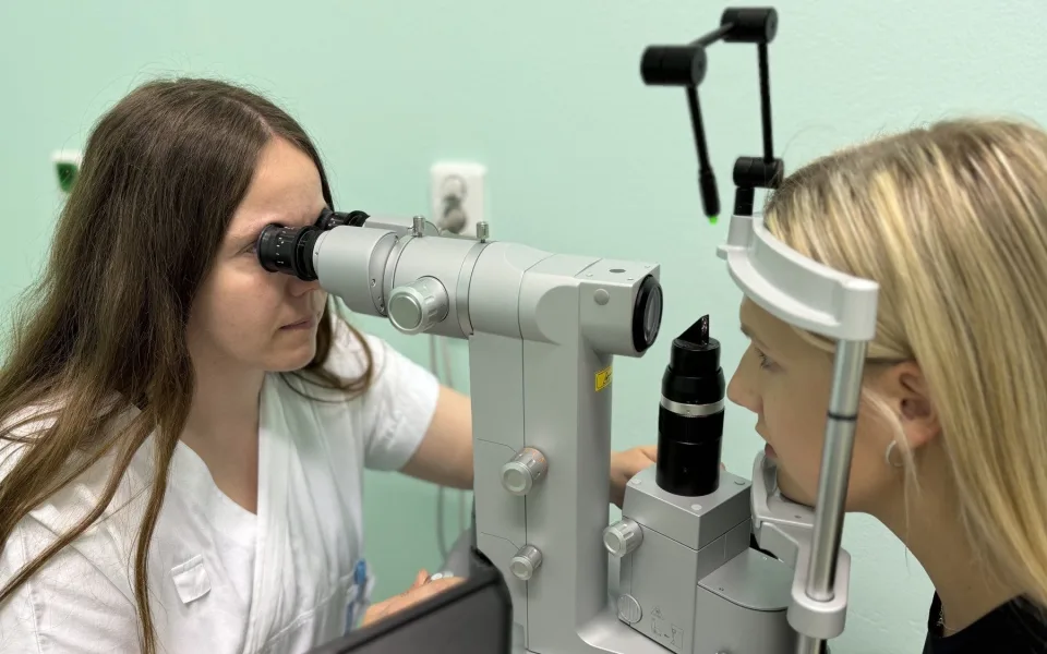 Nemocnice AGEL Přerov rozšiřuje péči o pacienty s glaukomem. Nově nabízí moderní SLT laserovou léčbu