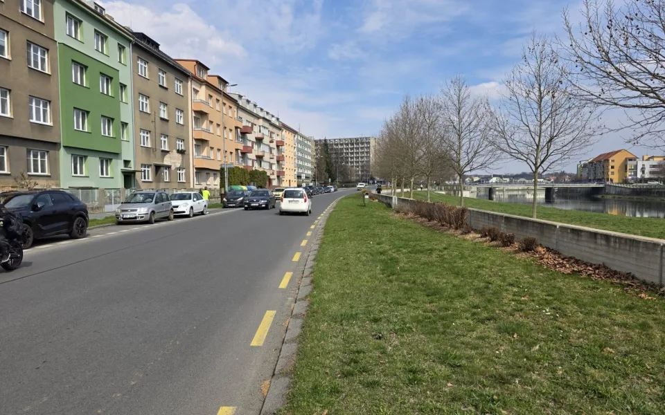 Oprava nábřeží v Přerově přinese čtyřicet parkovacích míst. Řidiče čekají komplikace