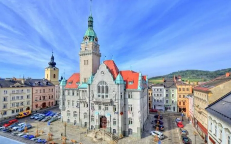 V Šumperku už se neupečete. Radnice se kvůli letním teplotám otevře v sedm hodin ráno