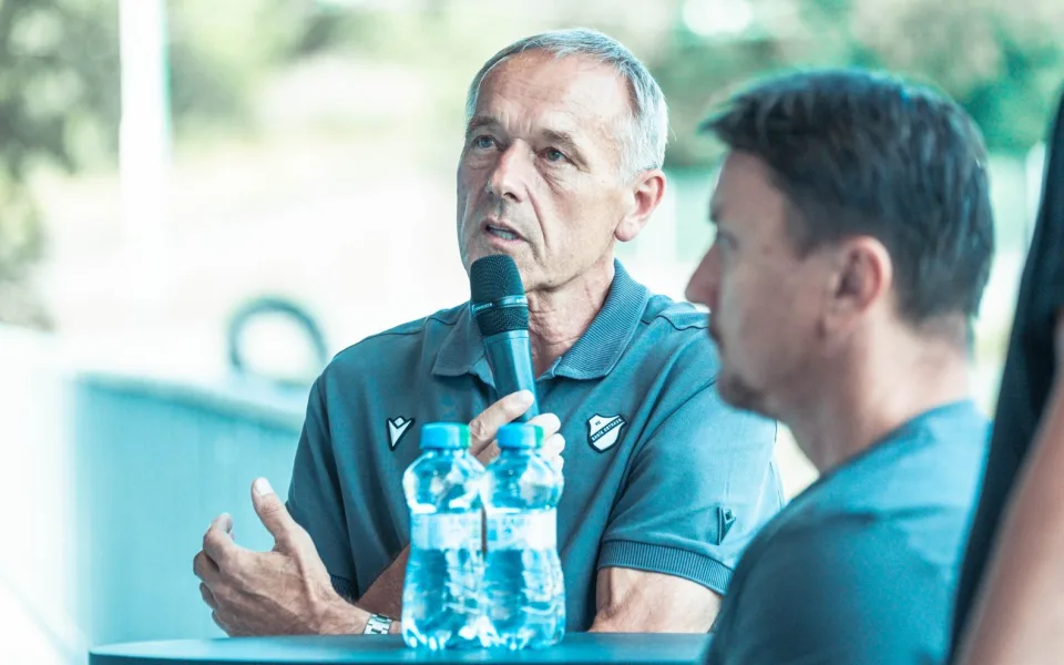 Zemřel prostějovský rodák Luděk Mikloško. Legendární brankář podlehl rakovině